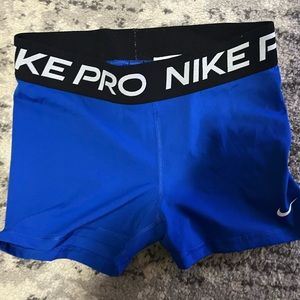 Nike pro